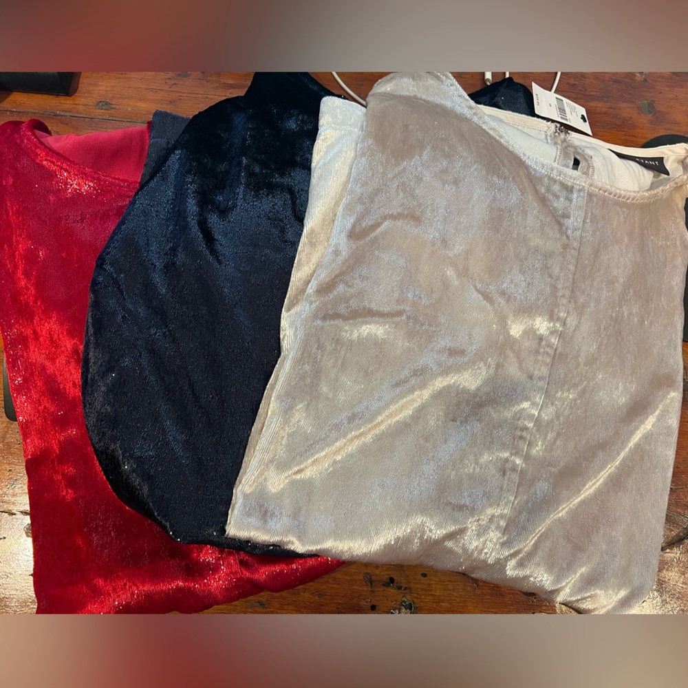 3 short sleeve tops